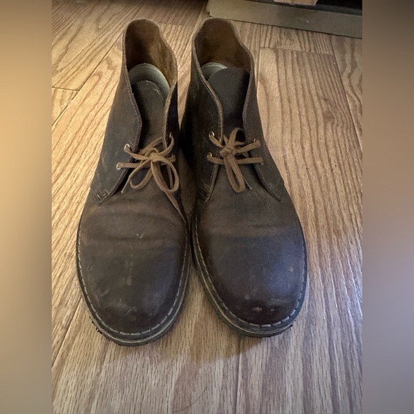 Men’s Clark’s Boots Size 11 - Picture 1 of 3